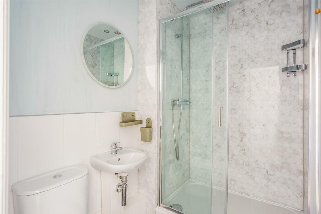 71714_Glaston-House-Battledown  (16)_low.jpg