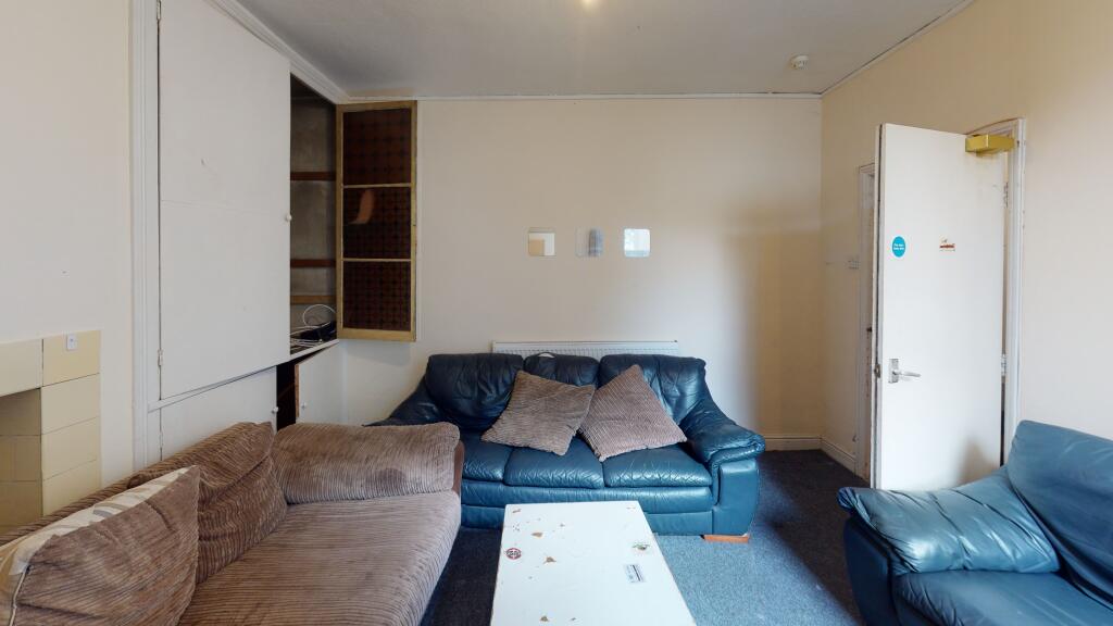 2-Elton-Road-Bedroom