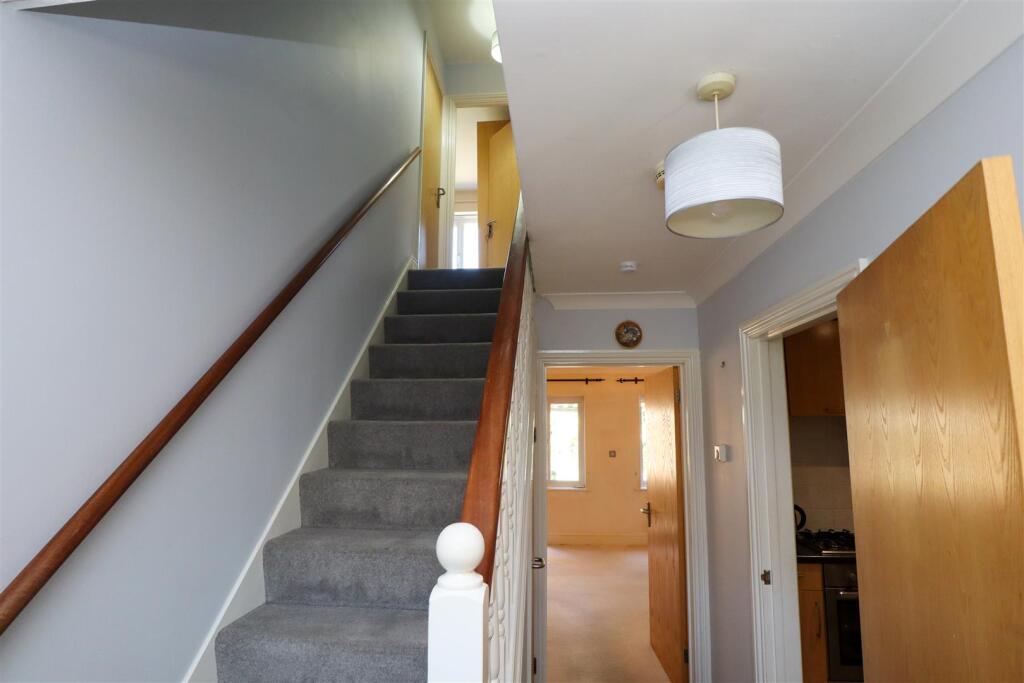 Stairs to 1st floor landing