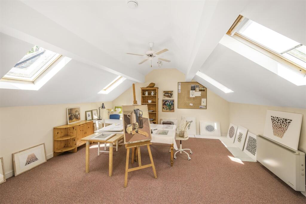 Studio/home office