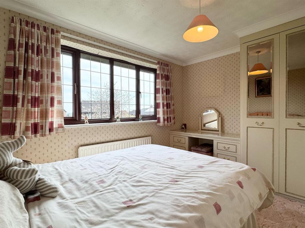 Bedroom 2 (1).jpg