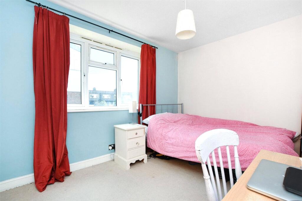 Bedroom (2)