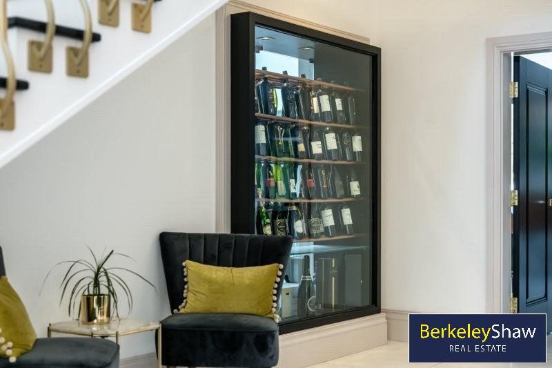 cce3b7e7--4B80-890A-B8D9D65EF737-41112-000005DADB2