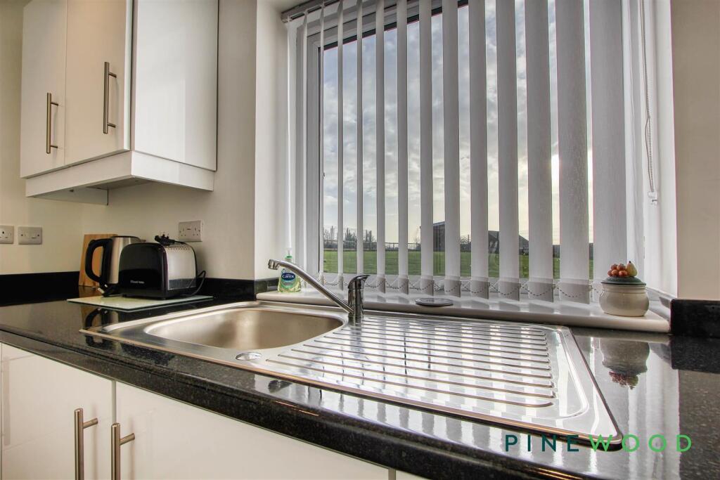 KITCHEN (ANNEXE)