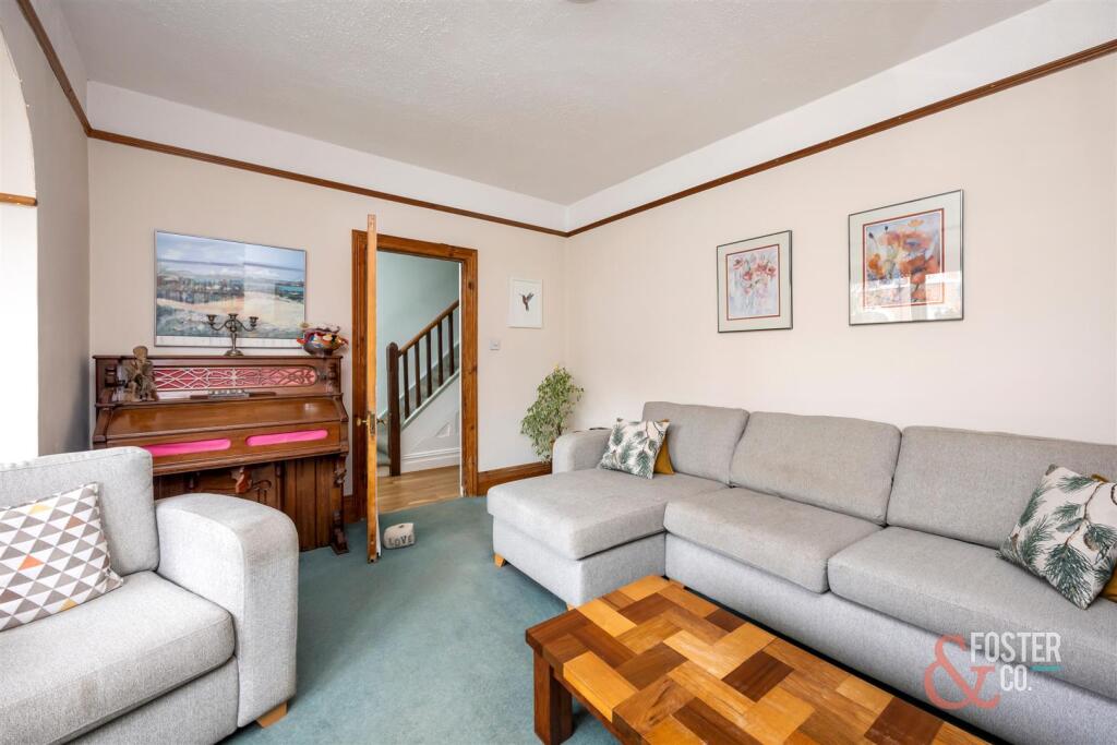 Bigwood Avenue, 21-014.JPG