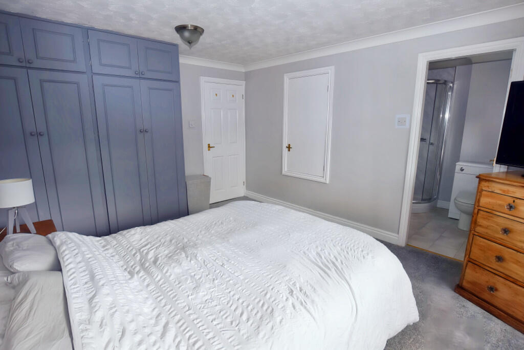 Principal Bedroom...