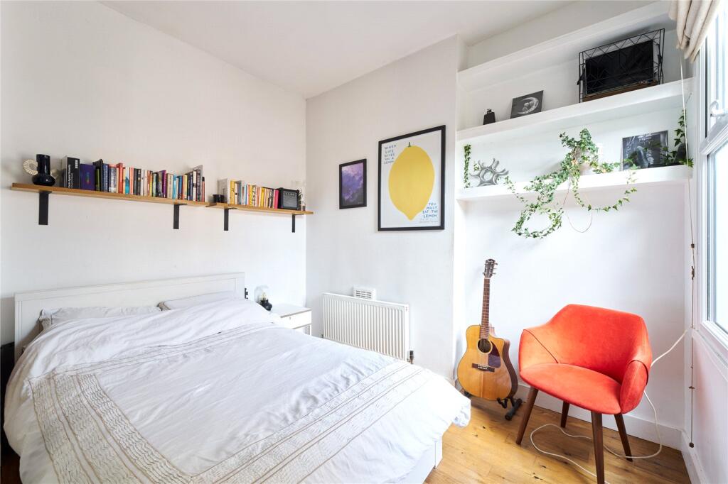 Lea Bridge Road E10