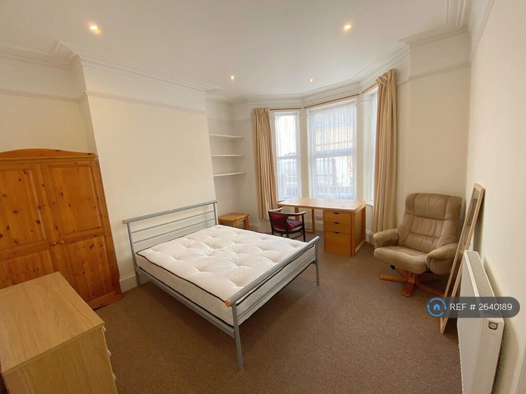 Ground Floor Front Bedroom