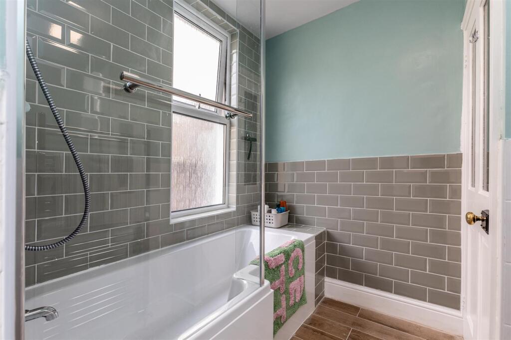 Ashgrove Road, Ashley Down Bathroom.jpg