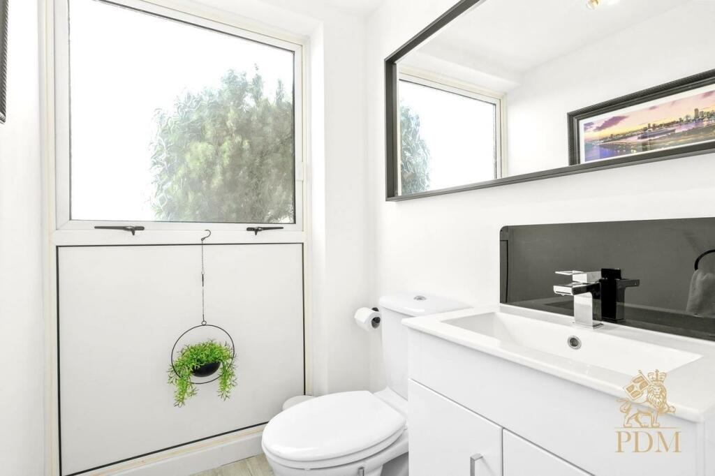 149 Hillside Road Bramcote NG9 3BJ