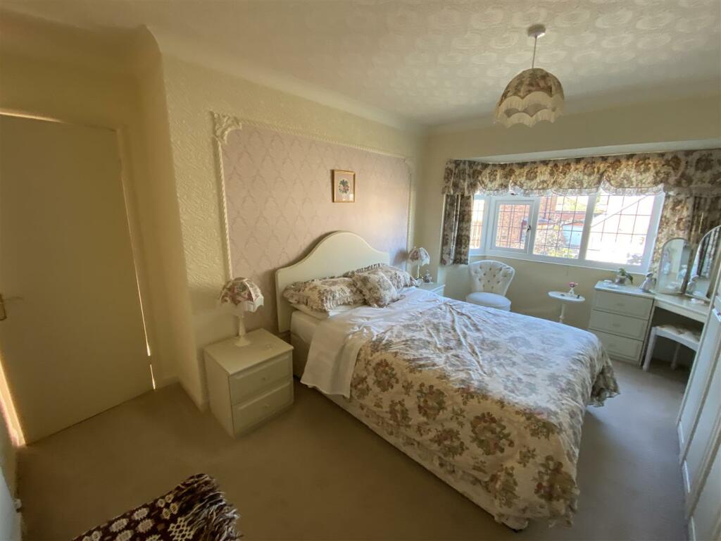 Bedroom no.1 front double: