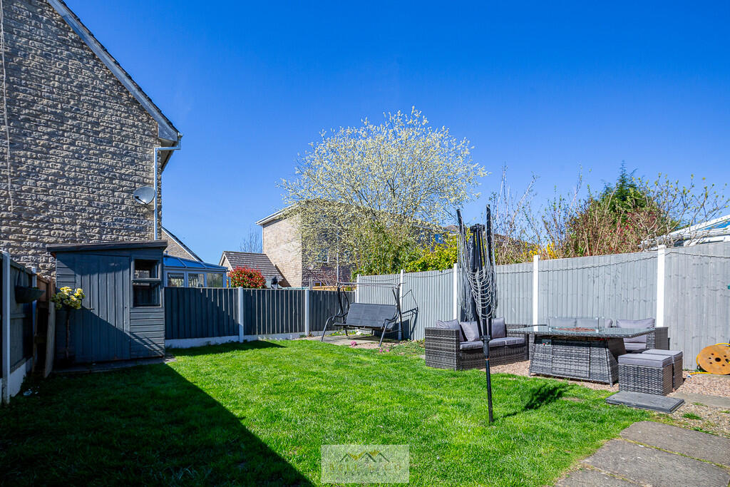 Back garden 1.3