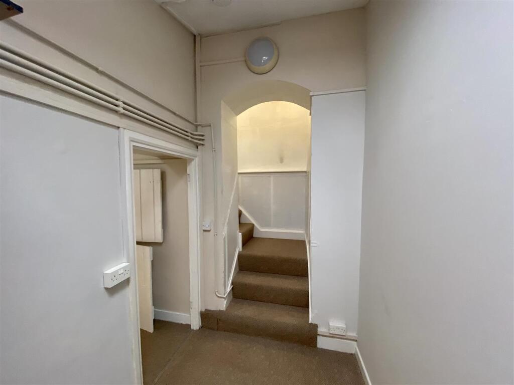 FIRST FLOOR STAIRS AND LANDING