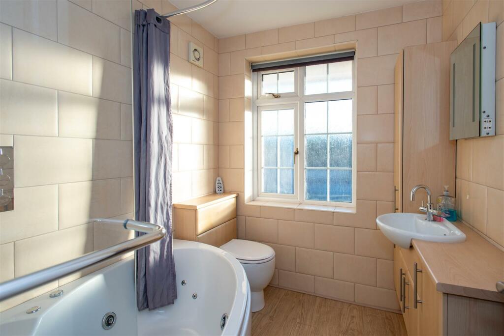 2024.02.12 67 Cloonmore Ave, BR6 9LG-3713.jpg