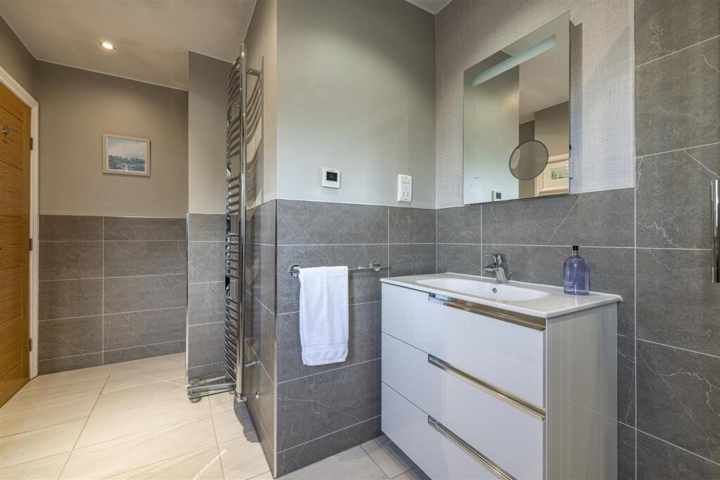 2 Harleyburn Court Melrose 70.JPG