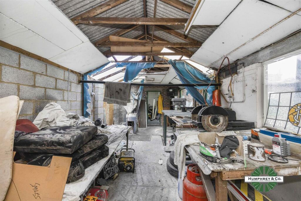 52 Wyatts Lane -005.jpg