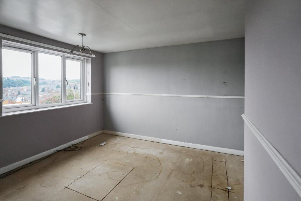 72 Whiteways Grove, Sheffield, South Yorkshire, S4 8FL