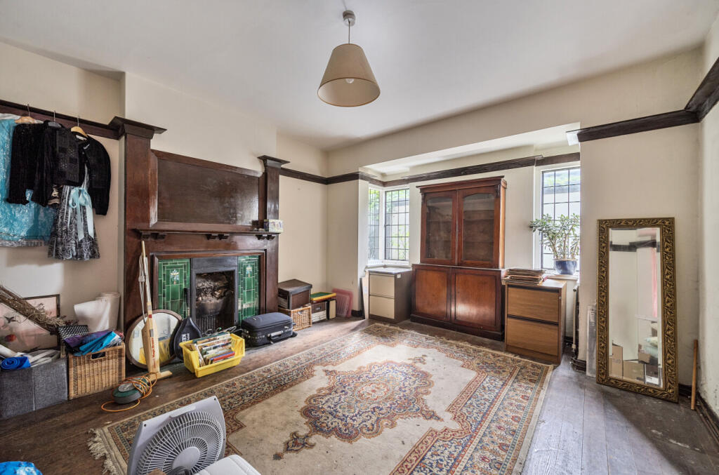 1347357-17-68b179...