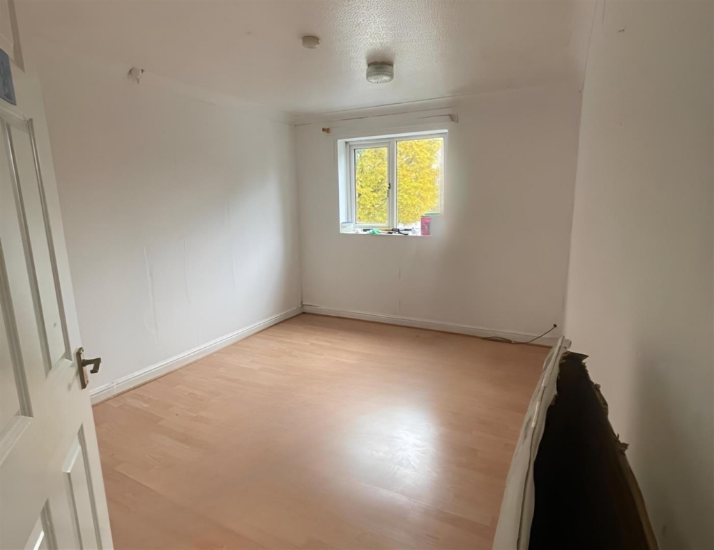 WhatsApp Image 2025-10-15 at 14.24.06-fotor-202510