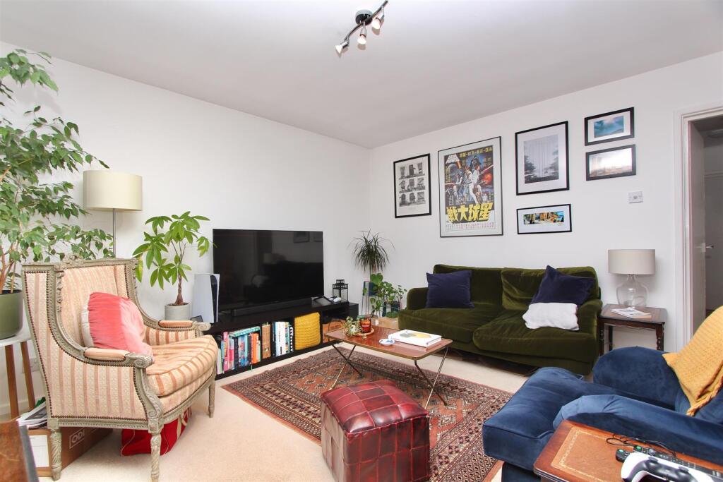 Lampard Grove, N16