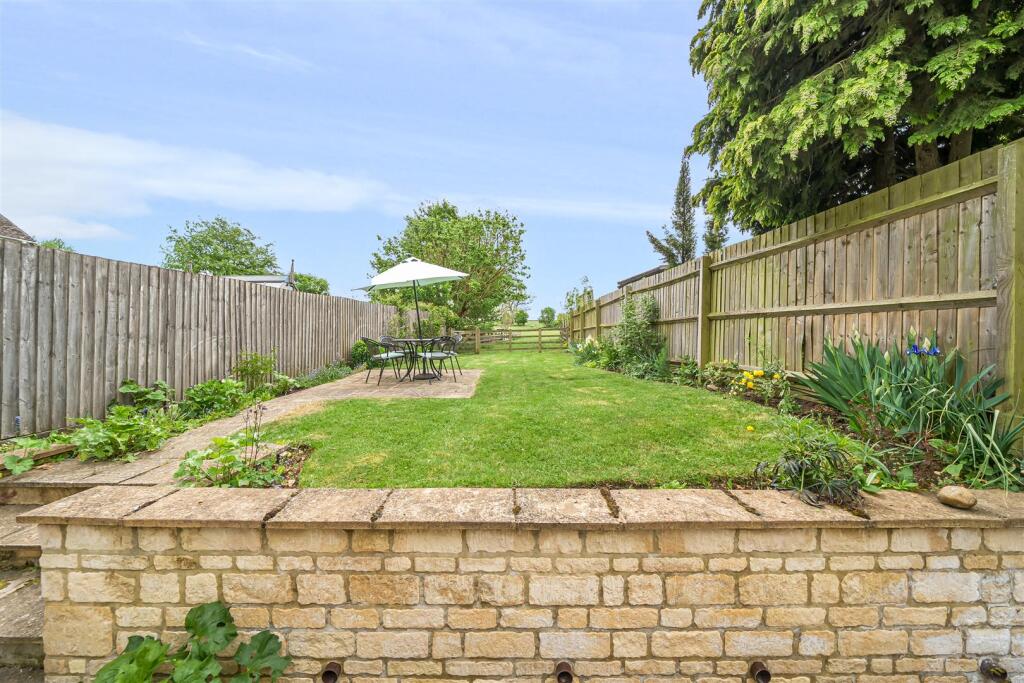 The White Cottage, 21 Wappenham Road, Abthorpe (10