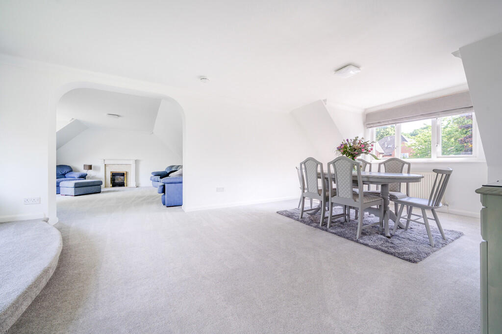 1310557-12-685532...