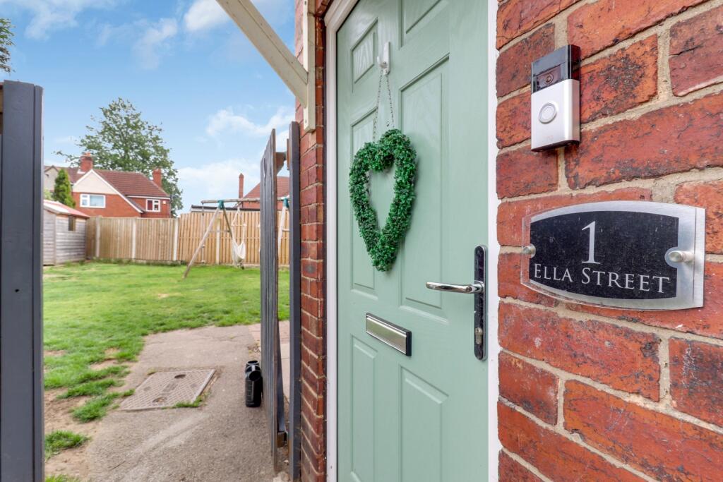 24- Rob Hammond EweMove Pontefract