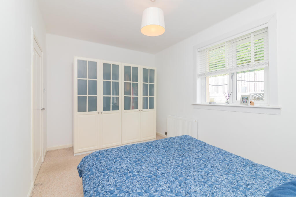 28 craw Road Paisley-23