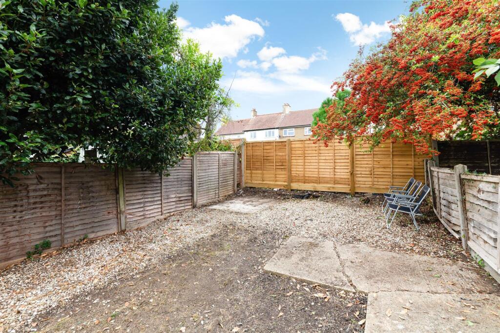 BENHILL ROAD, 17B-18.jpg