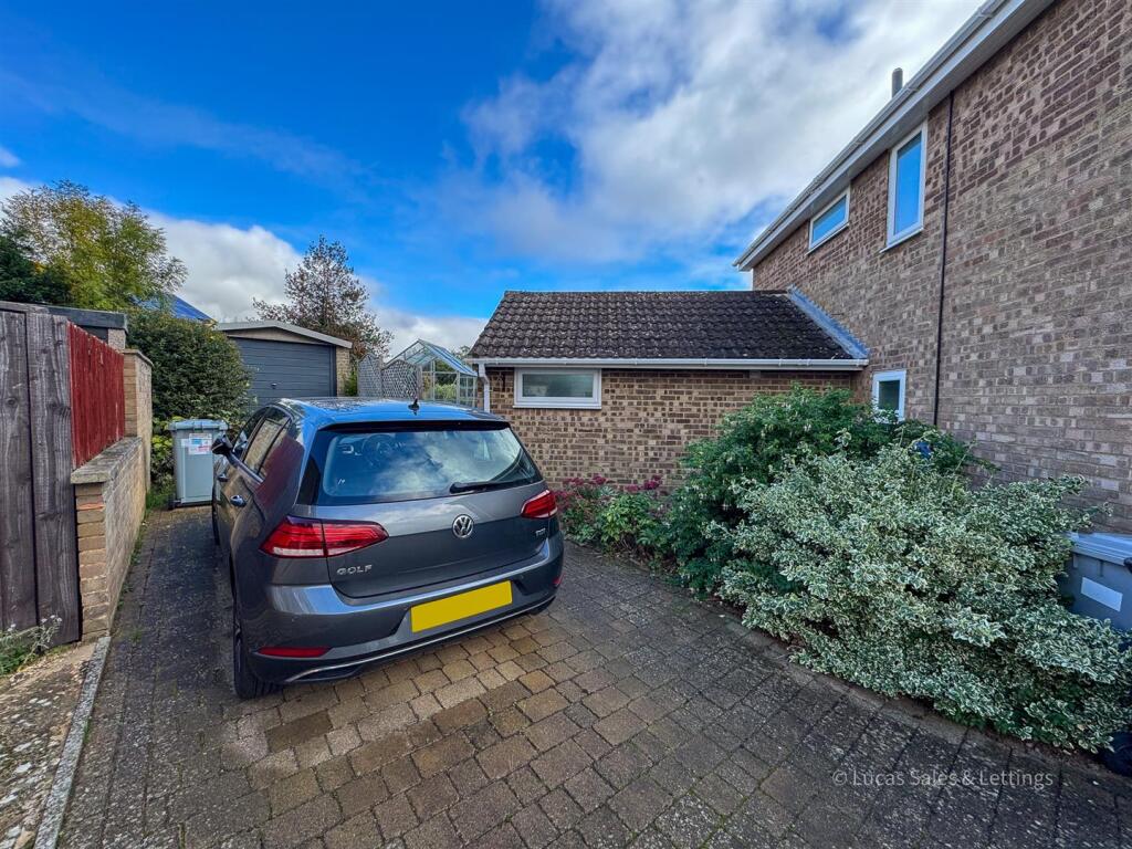 22 Beauly Ct Kettering-1.jpg