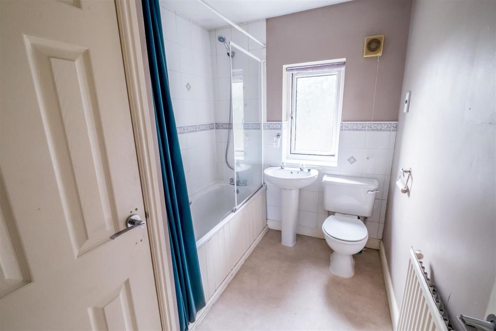 Family bathroom