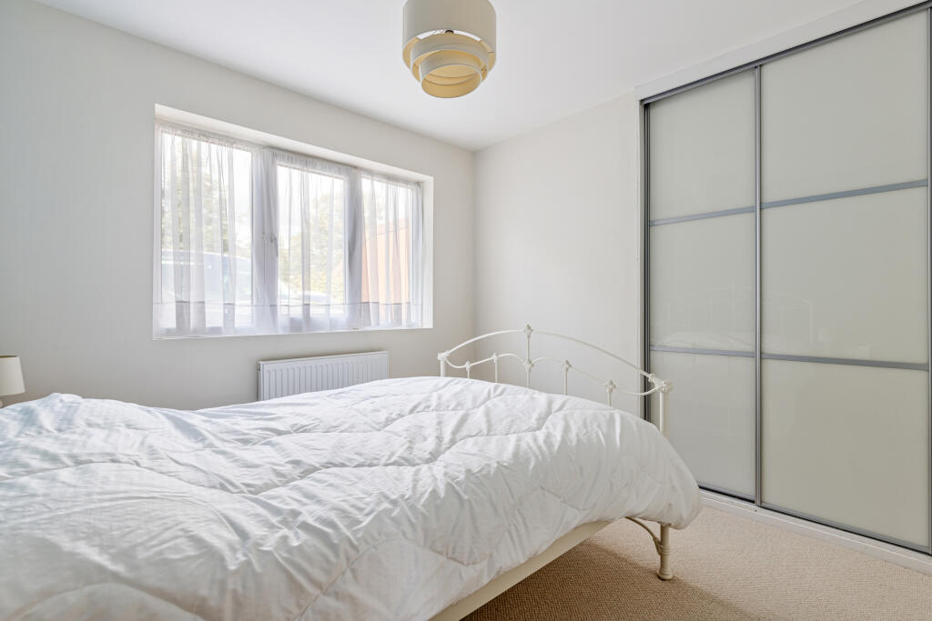 22 Bedroom 2  14a Mount Boone, Dartmouth - 250926