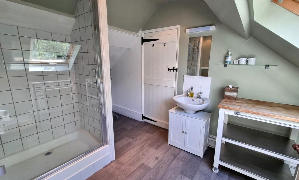 annex shower2