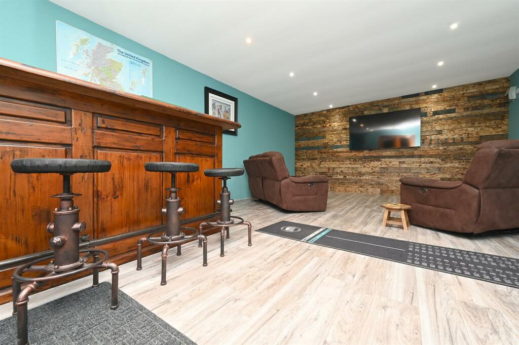 Games Room - bar stools.jpg