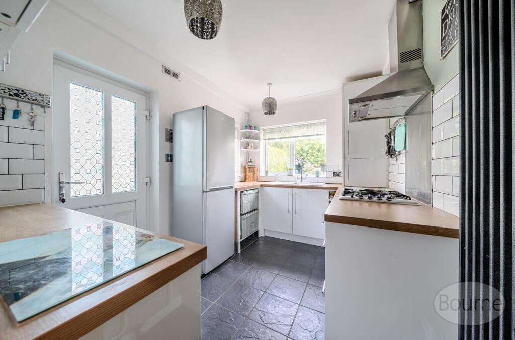 87505b56-8317-479...