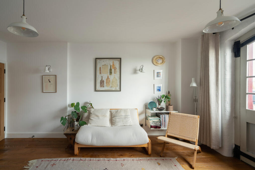 241538 - DUNDEE-WHARF-03.jpg