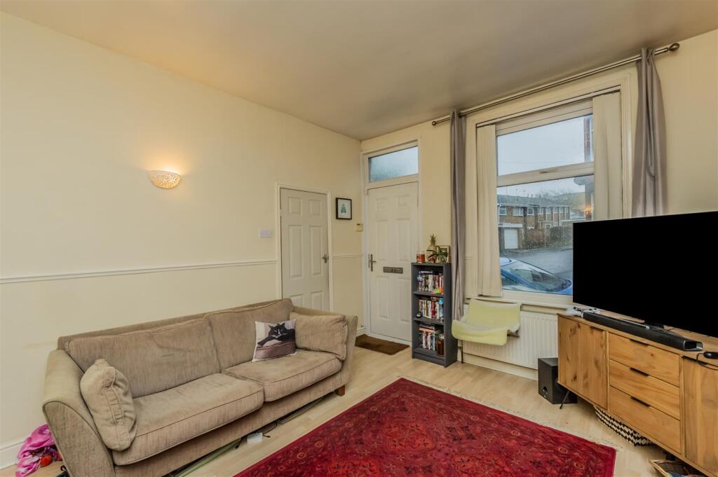 Living Room: