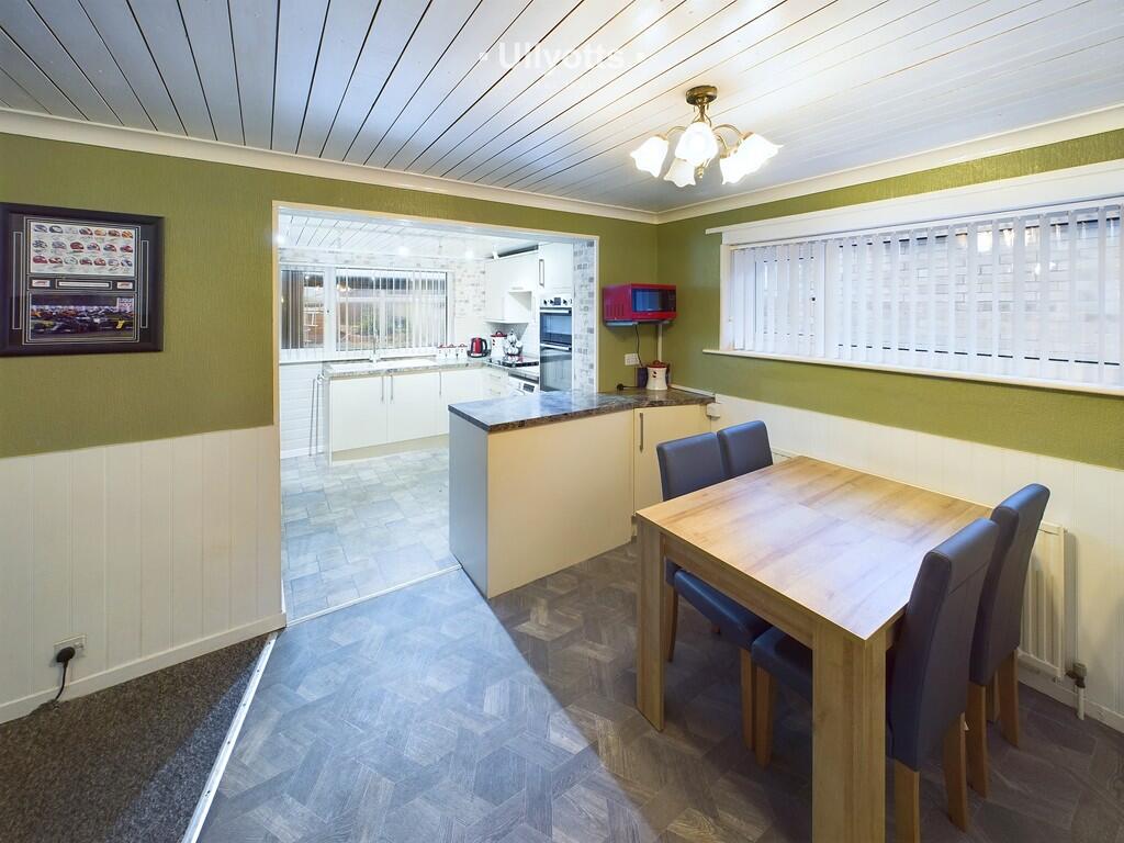 Kitchen / Dining ...