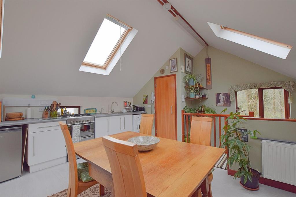 Top Floor Annexe