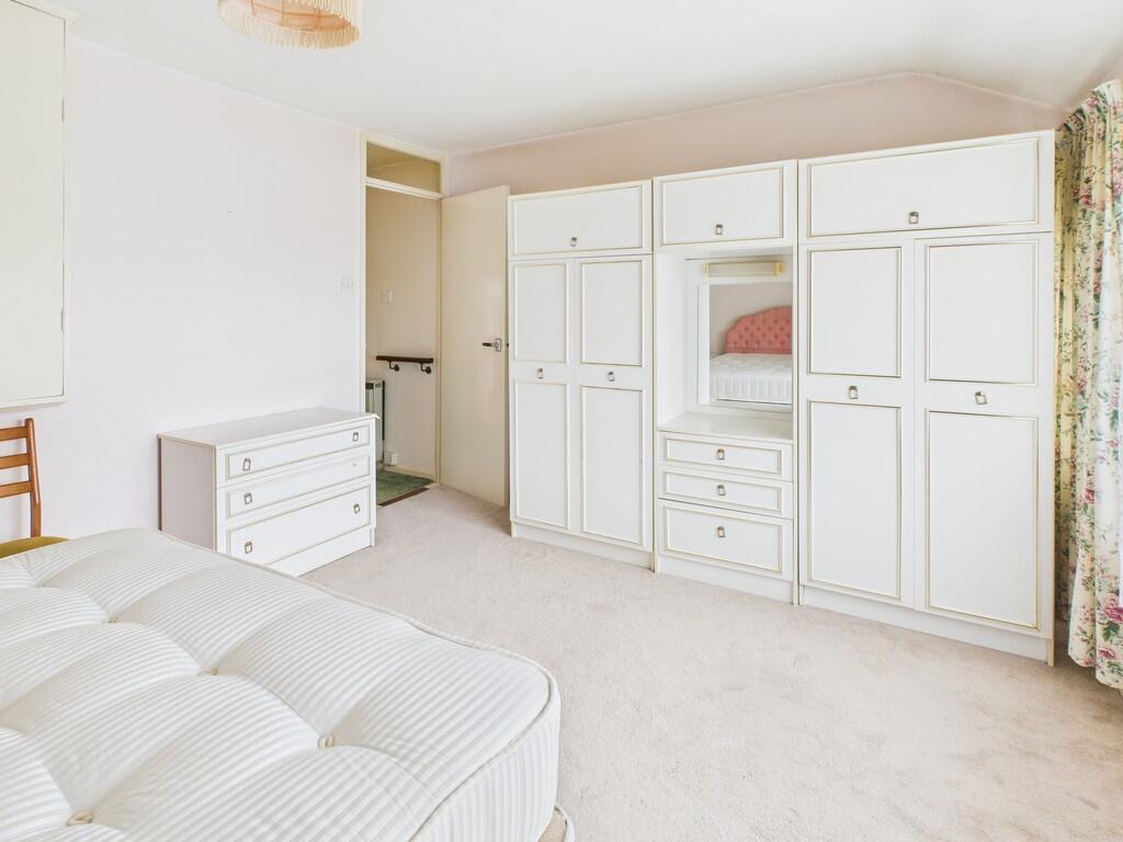 CAM05068G0-PR0015...