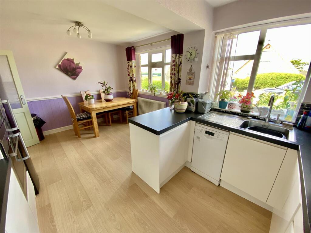 Bramleys Estate Agents - Lady Heton Drive - Mirfie