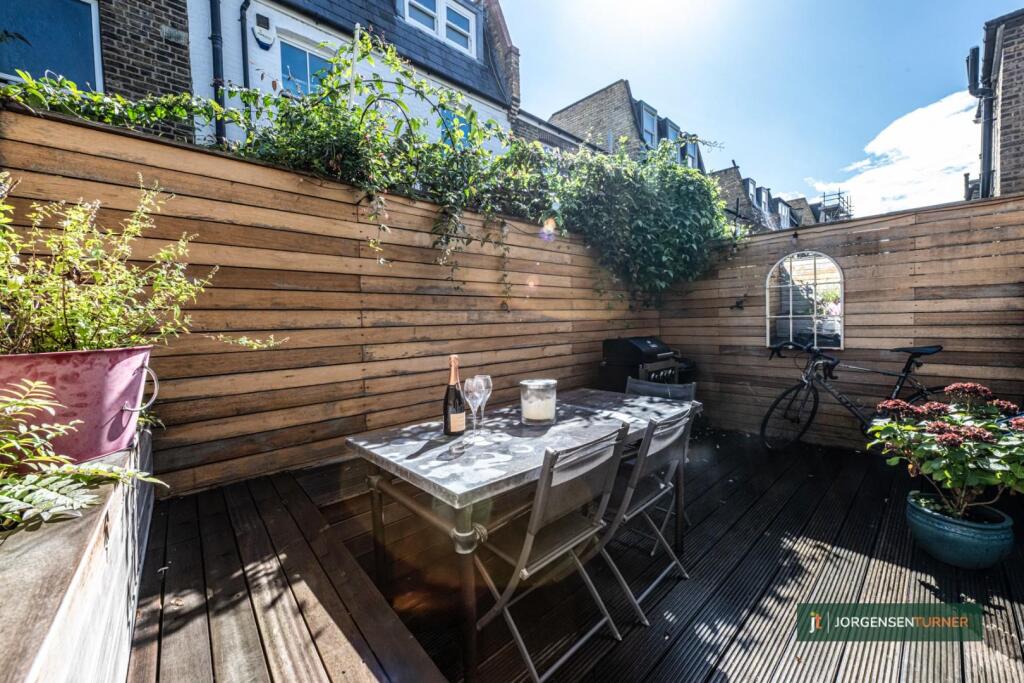 Rear Garden .jpg