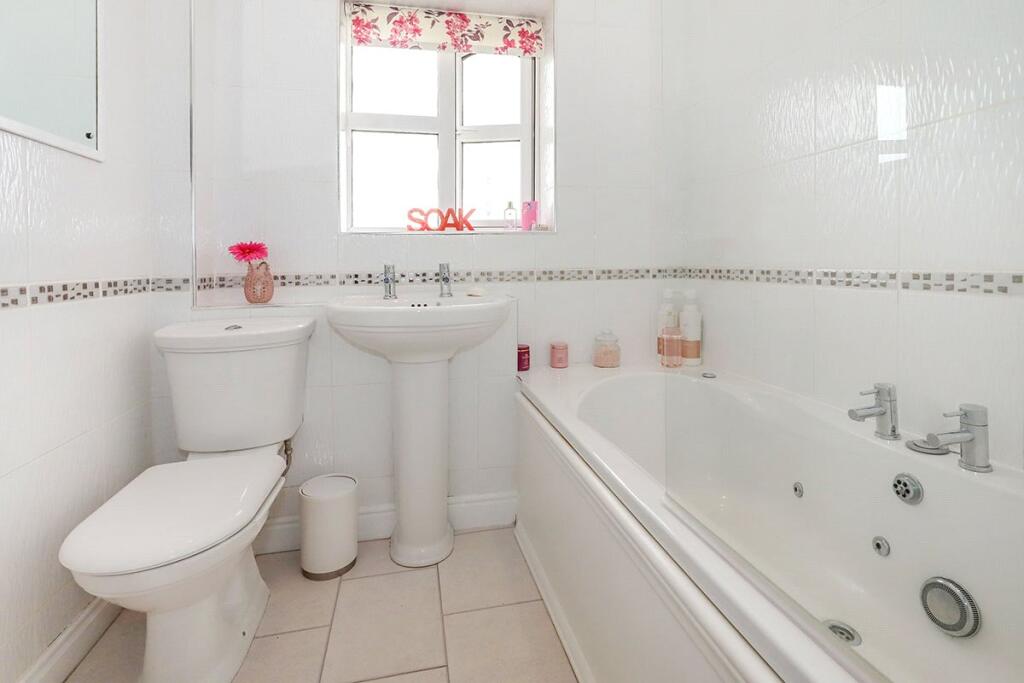 Bathroom W/C