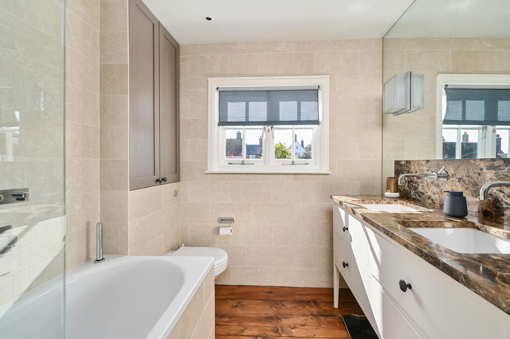 Wall Cottage TN36...