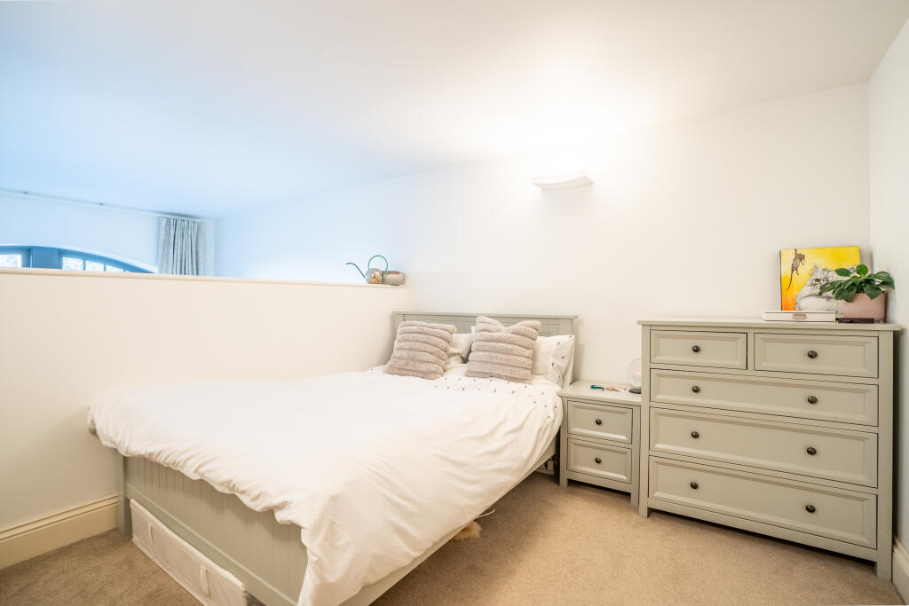 flat24oldschoolhouse17