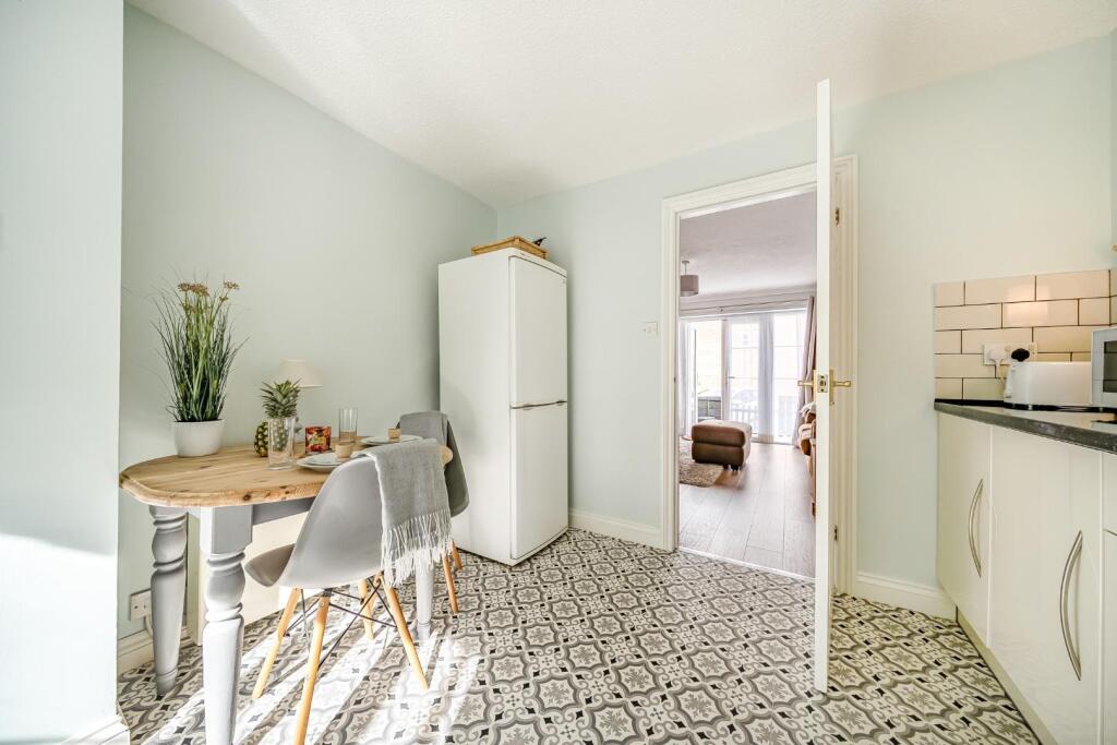 Kitchen view to Lounge.jpg