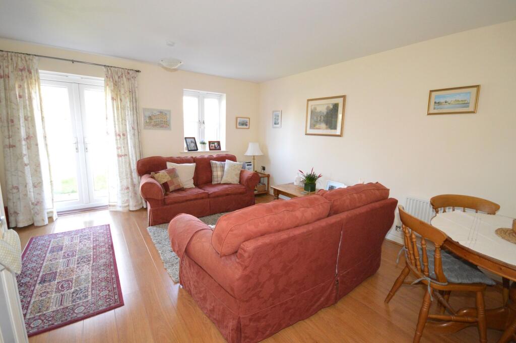 Sitting Room - Diner