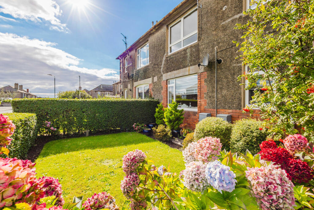 Front garden 2