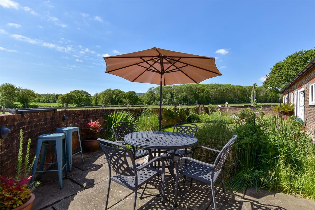 External Lifestyle Photograph