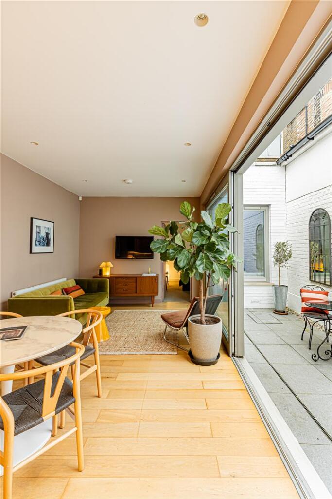 Hillfield Mews (33).jpg